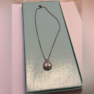 Elegant Teardrop Pendant Necklace